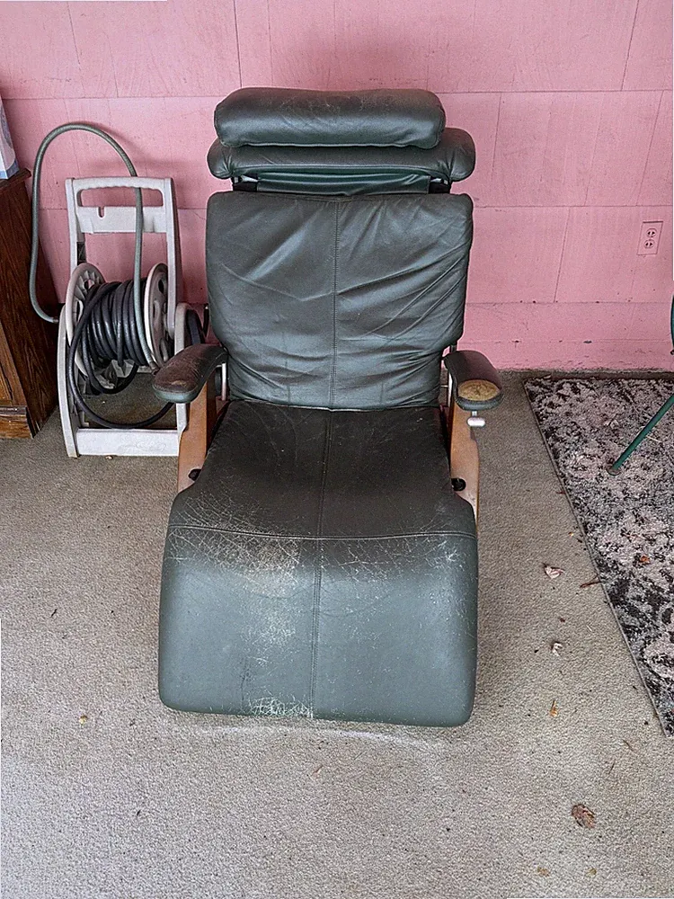 Human Touch PC-610 Recliner Chair